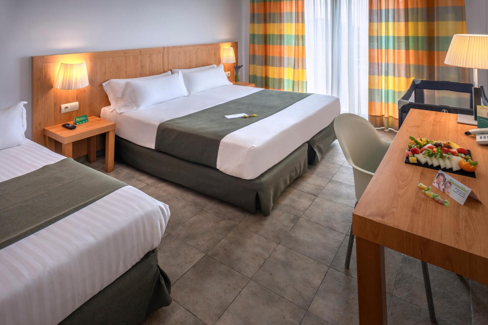 Vilar Rural De Sant Hilari Sacalm By Serhs Hotels 객실 사진